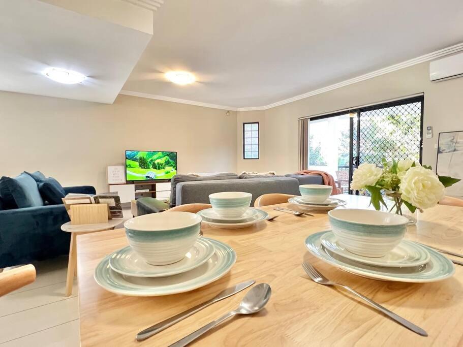 Apartment Spacious Very Close To Hospital & Parra Park *