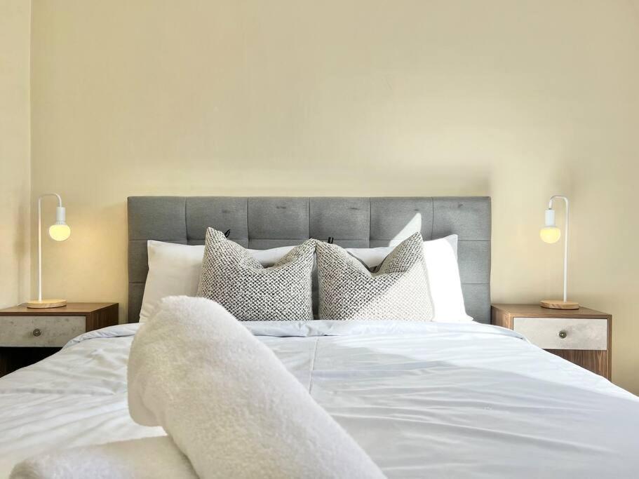 Apartment Spacious Very Close To Hospital & Parra Park