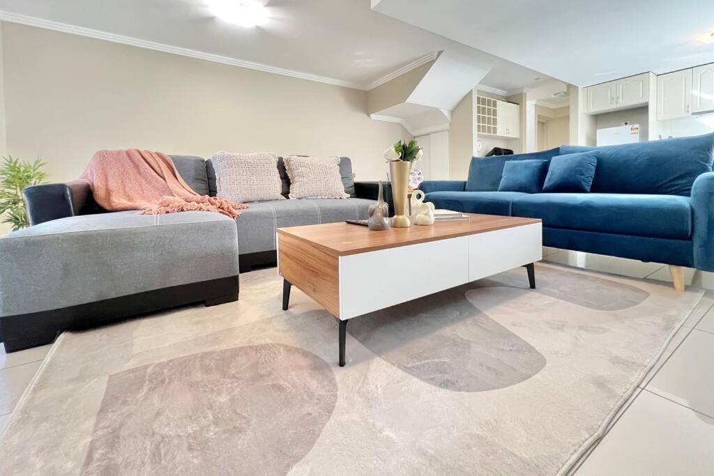 Spacious Very Close To Hospital & Parra Park *